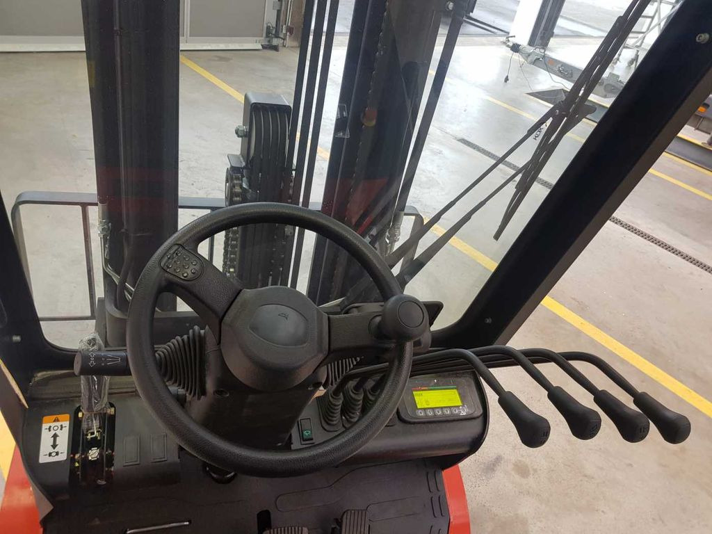 New Electric forklift EP Equipment EFL181 / Triplex: 4,80m / SS / Neu EP Equipment EFL181 / Triplex: 4,80m / SS / Neu: picture 12 New Electric forklift EP Equipment EFL181 / Triplex: 4,80m / SS / Neu EP Equipment EFL181 / Triplex: 4,80m / SS / Neu: picture 12