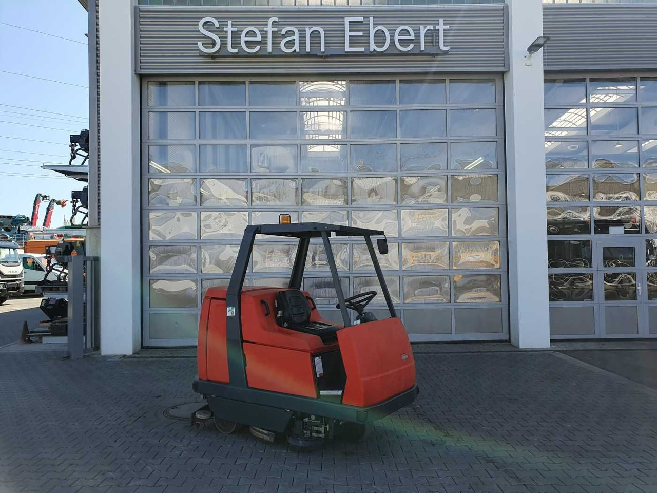 Hakomatic B 1100 / nur 704h! / 2006 - Scrubber dryer: picture 1 Hakomatic B 1100 / nur 704h! / 2006 - Scrubber dryer: picture 1