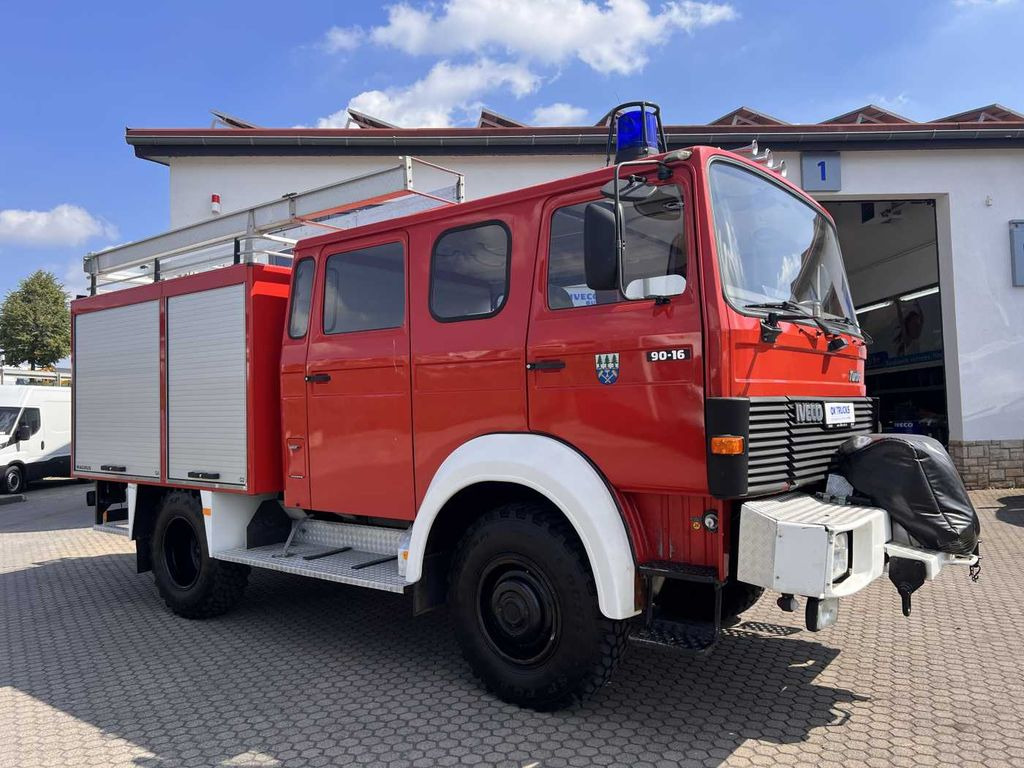 Iveco 90-16 AW 4x4 LF8 Feuerwehr Standheizung 9 Sitze - Fire truck: picture 5 Iveco 90-16 AW 4x4 LF8 Feuerwehr Standheizung 9 Sitze - Fire truck: picture 5