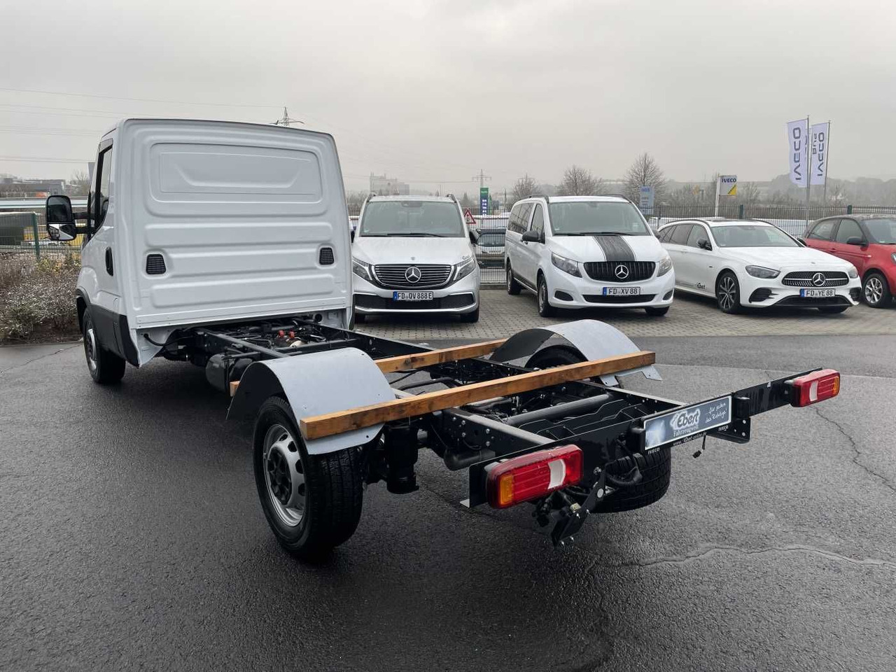 Iveco Daily 35S14H A8 *R4100mm*Automatik*Luft* - Closed box van: picture 3 Iveco Daily 35S14H A8 *R4100mm*Automatik*Luft* - Closed box van: picture 3