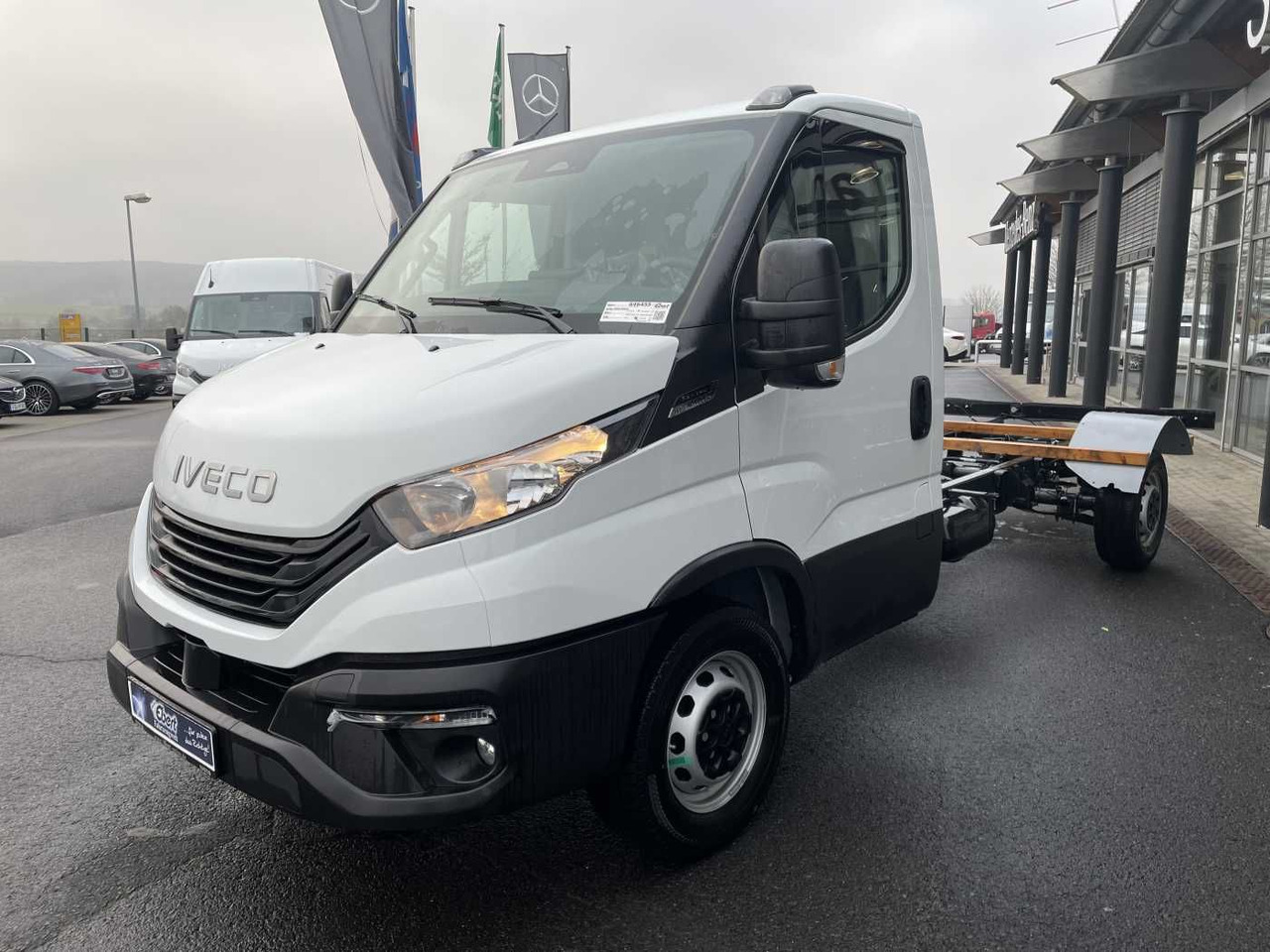 Iveco Daily 35S14H A8 *R4100mm*Automatik*Luft* - Closed box van: picture 2 Iveco Daily 35S14H A8 *R4100mm*Automatik*Luft* - Closed box van: picture 2