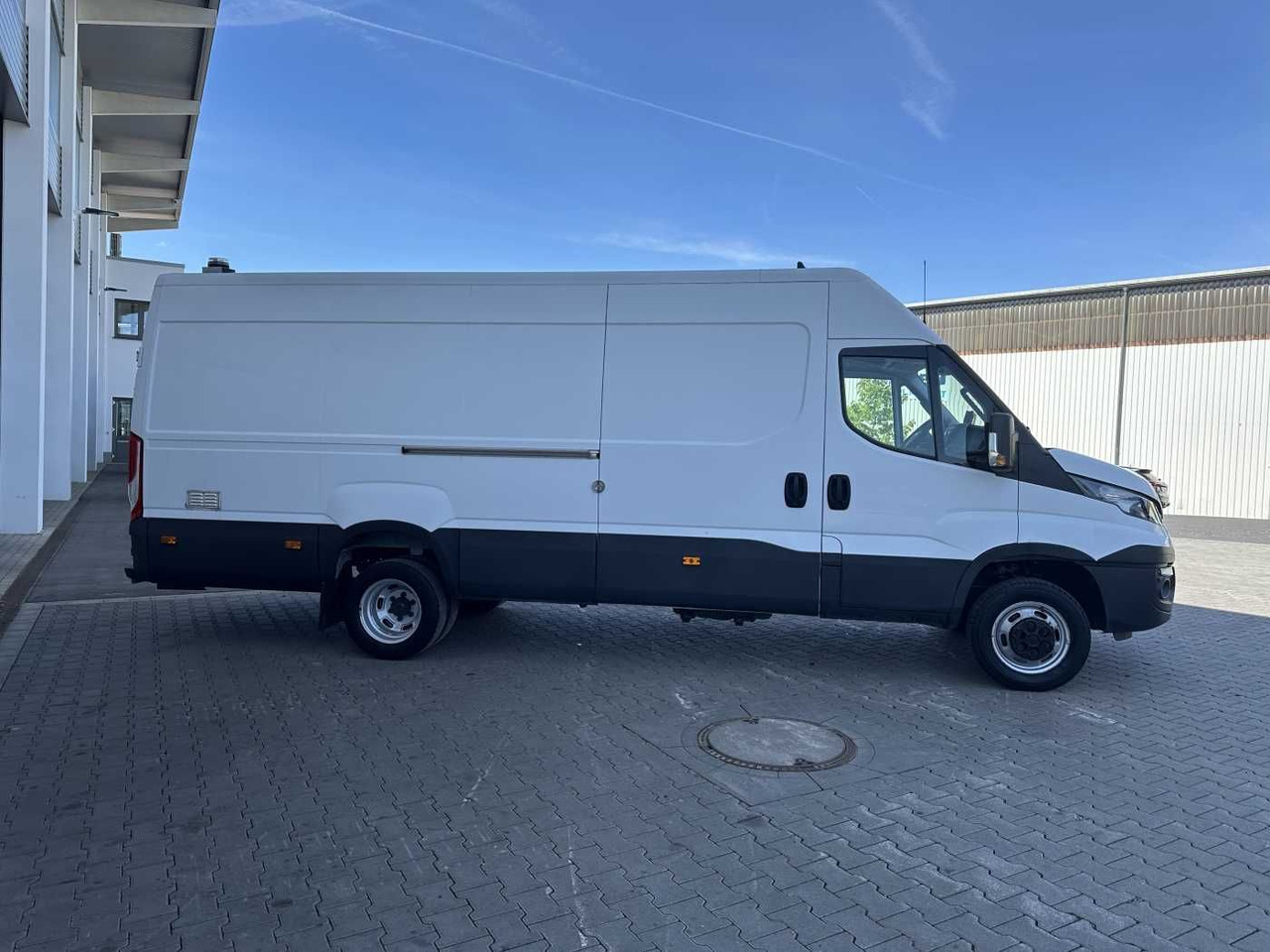 Iveco Daily 50C16 R4.100mm *AHK*Automatik*Ladekran* - Panel van: picture 4 Iveco Daily 50C16 R4.100mm *AHK*Automatik*Ladekran* - Panel van: picture 4