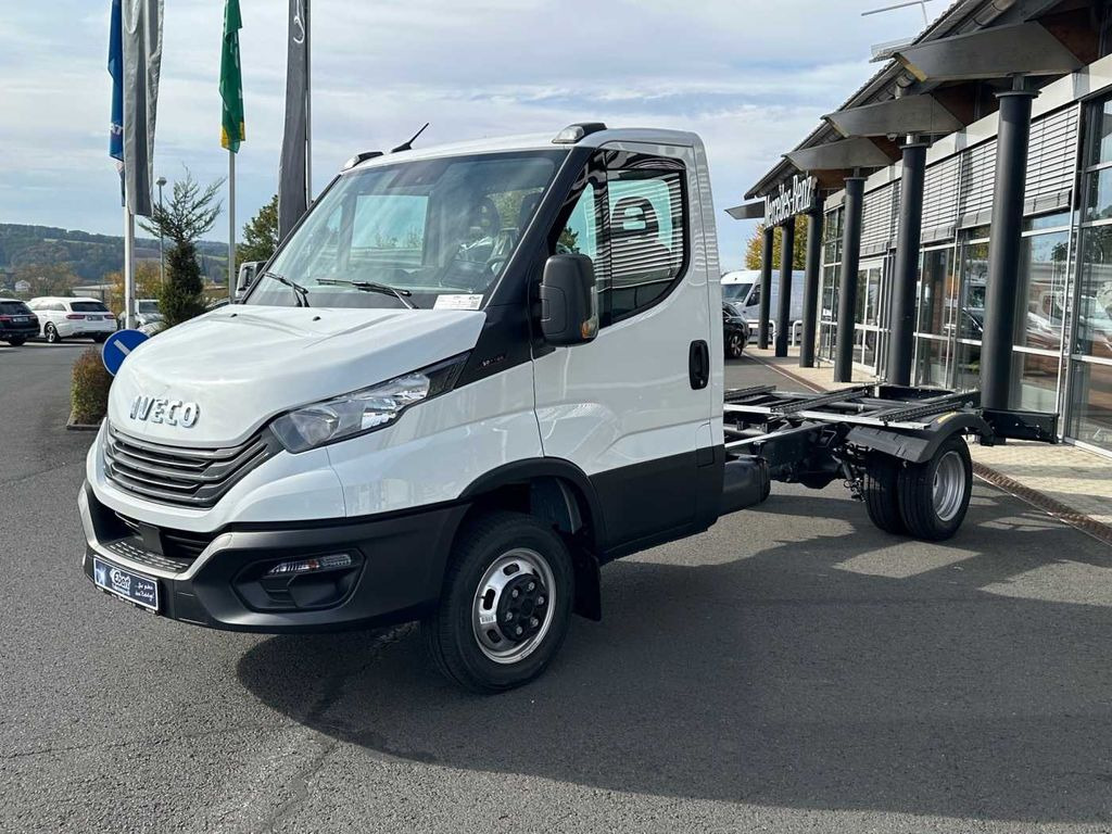 Iveco Daily 50C18 3.0L *R3750mm*Navi*Klima* 3x - Cab chassis truck: picture 3 Iveco Daily 50C18 3.0L *R3750mm*Navi*Klima* 3x - Cab chassis truck: picture 3