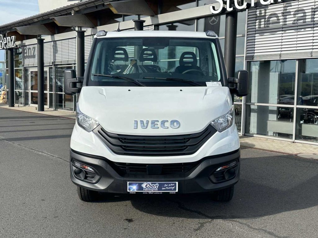 Iveco Daily 50C18 3.0L *R3750mm*Navi*Klima* 3x - Cab chassis truck: picture 2 Iveco Daily 50C18 3.0L *R3750mm*Navi*Klima* 3x - Cab chassis truck: picture 2