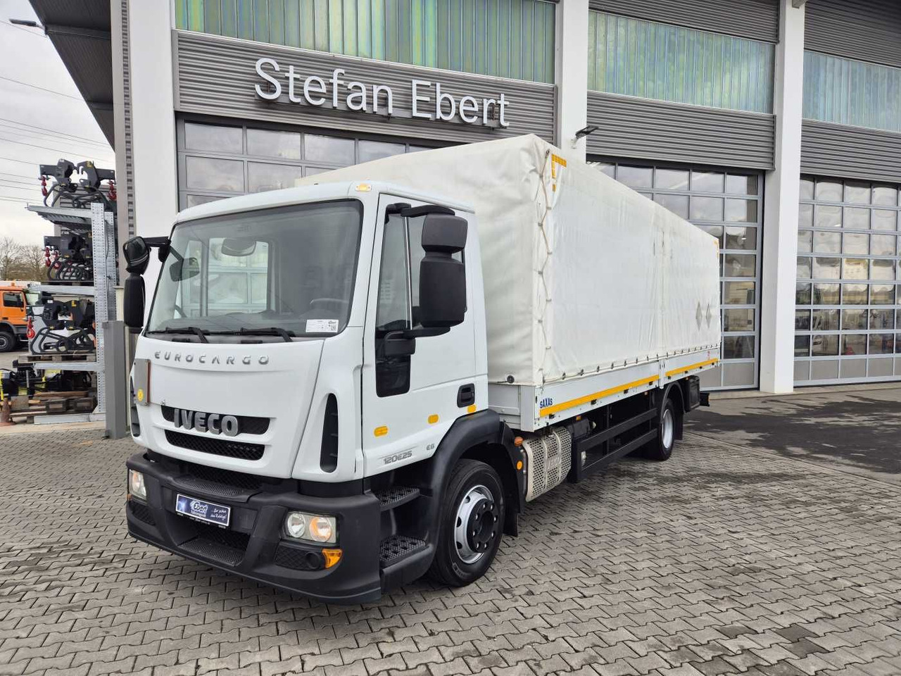 Iveco Eurocargo ML120E25 4x2 AHK Differenzial - Curtain side truck: picture 1 Iveco Eurocargo ML120E25 4x2 AHK Differenzial - Curtain side truck: picture 1