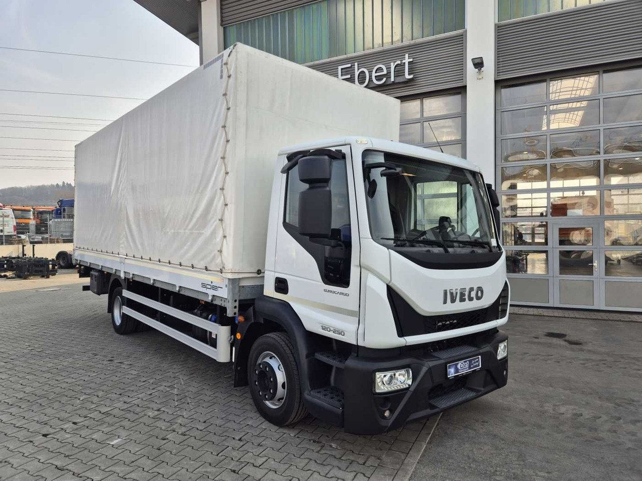 Iveco Eurocargo ML120E25 LBW 1.500kg Klima 3 Sitze - Curtain side truck: picture 2 Iveco Eurocargo ML120E25 LBW 1.500kg Klima 3 Sitze - Curtain side truck: picture 2