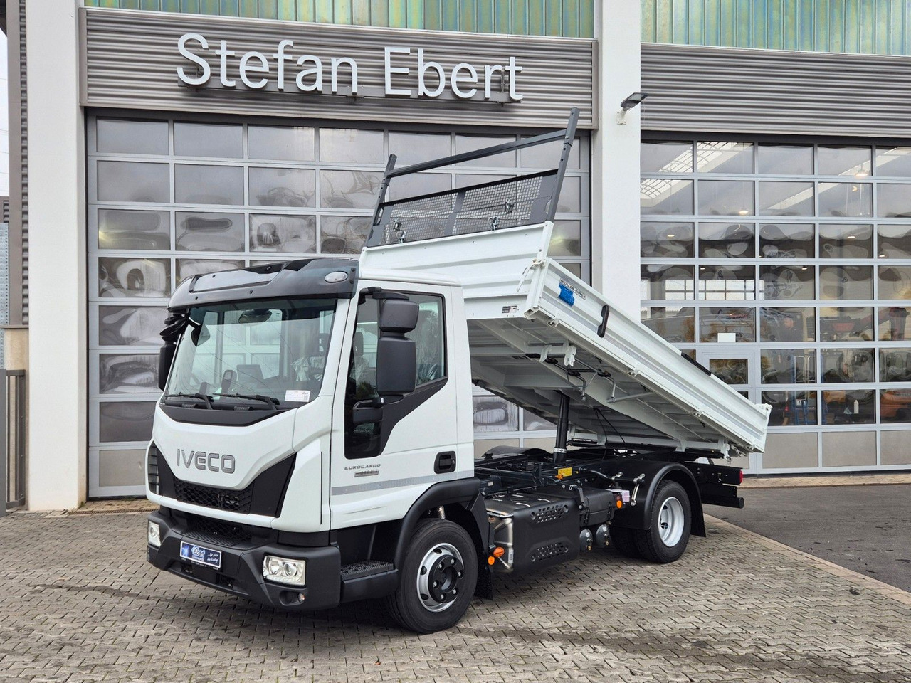 Iveco Eurocargo ML80E21 Meiller Kipper 2x AHK 3 Sitze - Tipper van: picture 1 Iveco Eurocargo ML80E21 Meiller Kipper 2x AHK 3 Sitze - Tipper van: picture 1