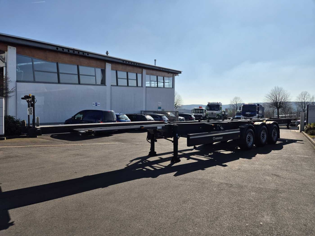 Container transporter/ Swap body semi-trailer Krone SD BDF BPW-Achsen Liftachse mitte Container: picture 7