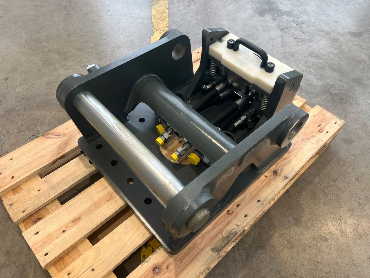Liebherr Likufix SW48 Adapterplatte NEU lagernd - Quick coupler: picture 5 Liebherr Likufix SW48 Adapterplatte NEU lagernd - Quick coupler: picture 5