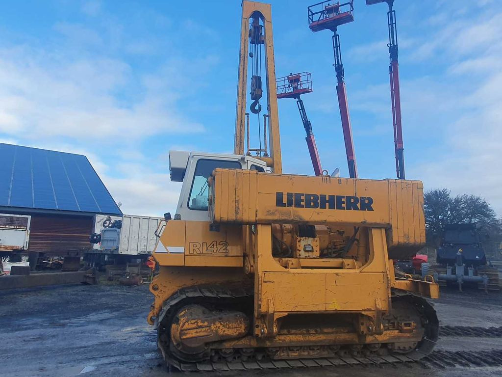 Liebherr RL 42 B / Rohrleger / Pipelayer / nur 4.861h! Liebherr RL 42 B / Rohrleger / Pipelayer / nur 4.861h! - Bulldozer: picture 5 Liebherr RL 42 B / Rohrleger / Pipelayer / nur 4.861h! Liebherr RL 42 B / Rohrleger / Pipelayer / nur 4.861h! - Bulldozer: picture 5