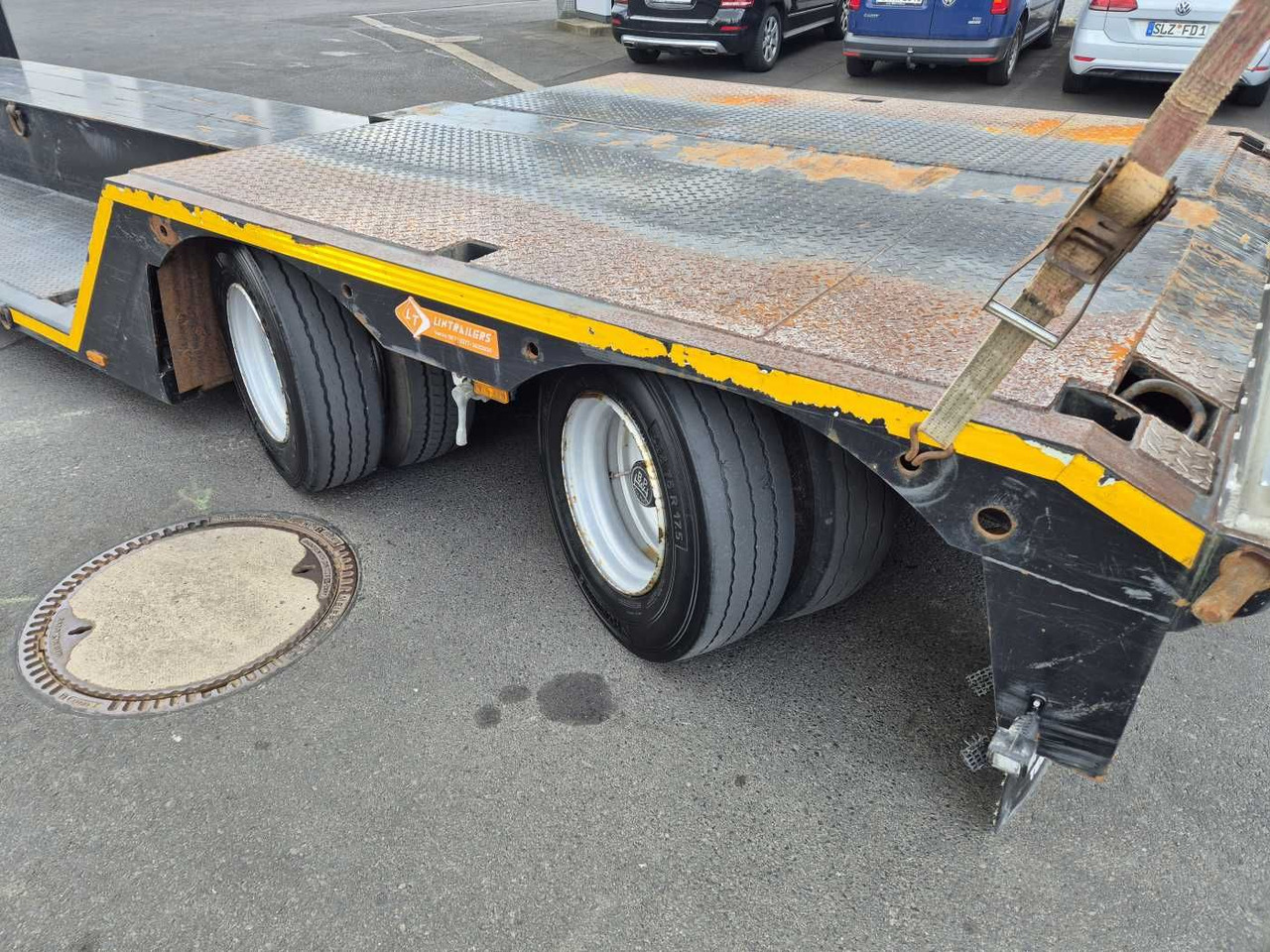 Low loader semi-trailer LinTrailers S2A 14 LSDN Teleskopierbar BPW-Achsen 57.000km: picture 9
