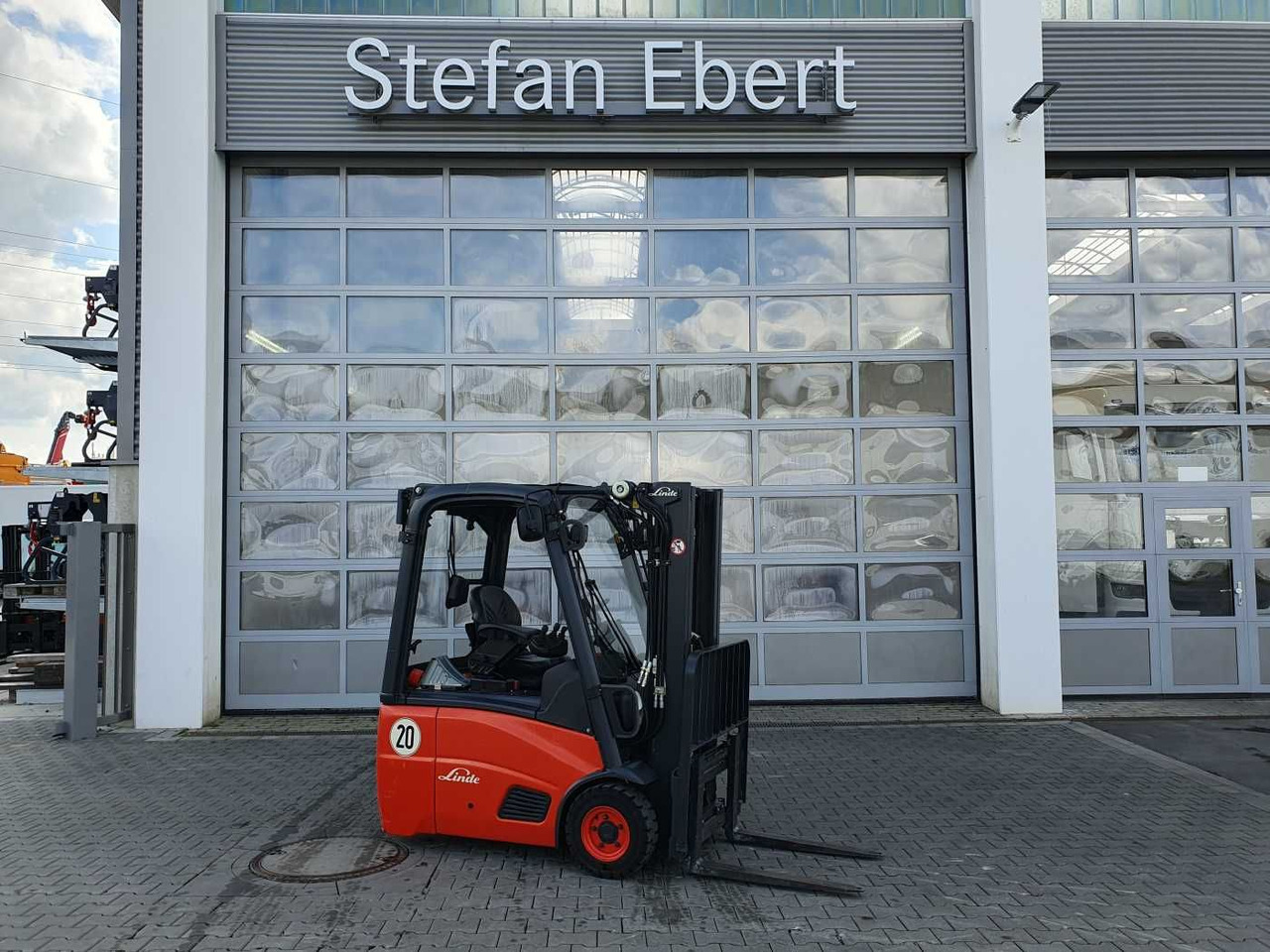 Linde E14 - 01 / 2024 / Duplex: 4.10m! / SS / nur 534h - Electric forklift: picture 1 Linde E14 - 01 / 2024 / Duplex: 4.10m! / SS / nur 534h - Electric forklift: picture 1