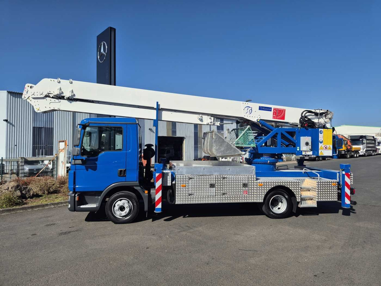 MAN TGL 8.150 Dachdeckerkran Klaas K25-30 TSP Funk - Crane truck: picture 5 MAN TGL 8.150 Dachdeckerkran Klaas K25-30 TSP Funk - Crane truck: picture 5
