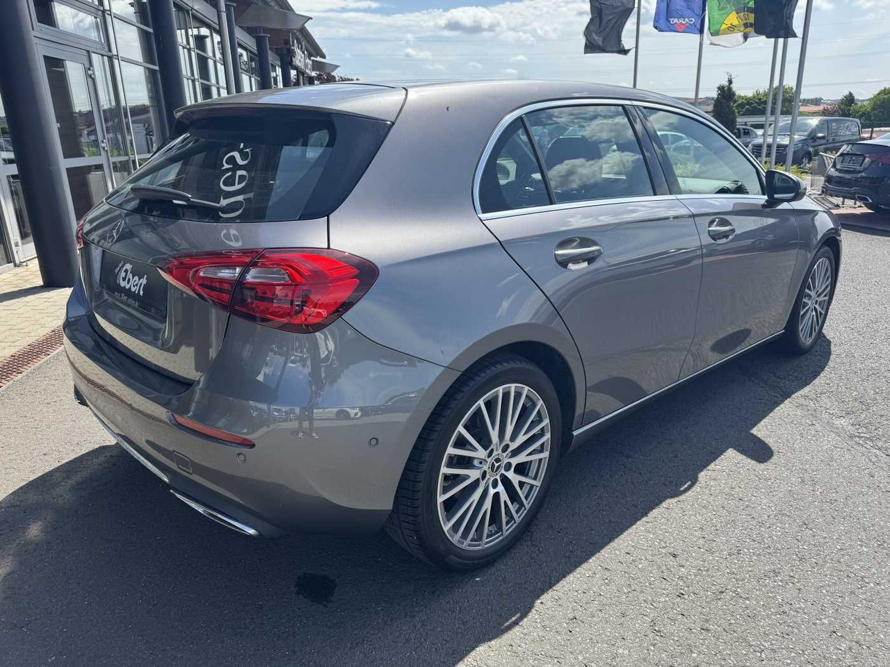 Mercedes-Benz A 180 7G Progressive MBUX+Navi+SHZ +Carplay+ - Sedan: picture 4 Mercedes-Benz A 180 7G Progressive MBUX+Navi+SHZ +Carplay+ - Sedan: picture 4