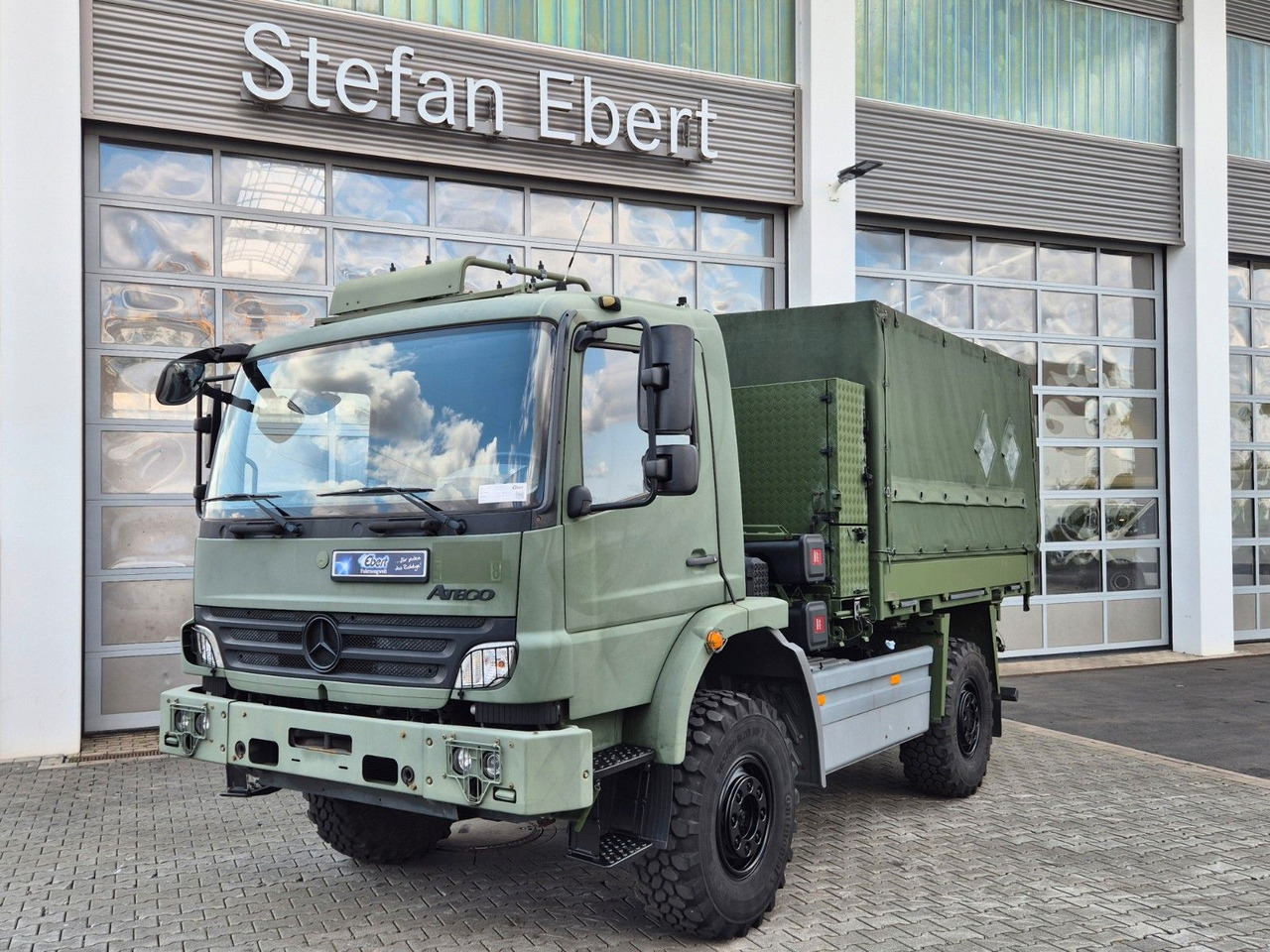 Mercedes-Benz Atego 1018 A 4x4 Singlebereifung 7 Stück vorh. - Curtain side truck: picture 2 Mercedes-Benz Atego 1018 A 4x4 Singlebereifung 7 Stück vorh. - Curtain side truck: picture 2