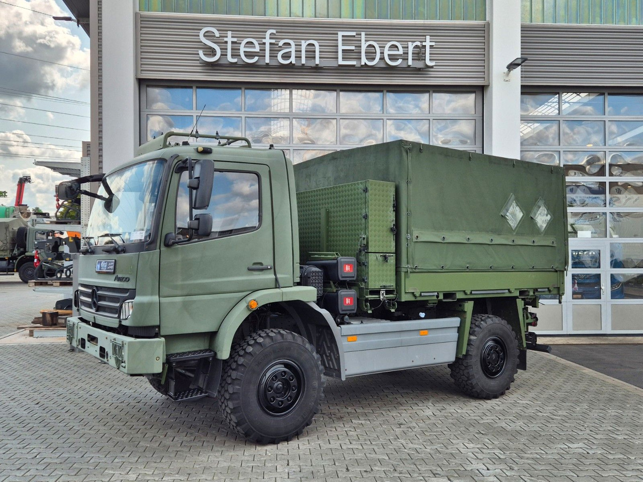 Mercedes-Benz Atego 1018 A 4x4 Singlebereifung 7 Stück vorh. - Curtain side truck: picture 4 Mercedes-Benz Atego 1018 A 4x4 Singlebereifung 7 Stück vorh. - Curtain side truck: picture 4