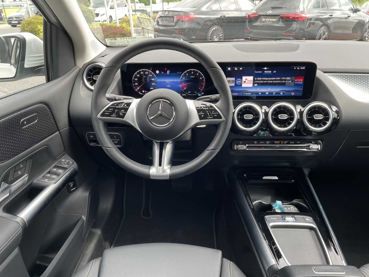 Car Mercedes-Benz B 180 7G Progressive R-Kamera+LED+ Winterpaket+C: picture 11