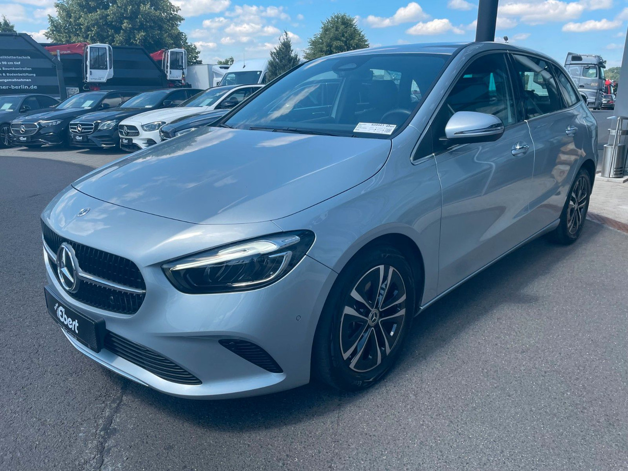 Mercedes-Benz B 200 Progressive R-Kamera+Carplay+Ambiente+Keyl - Estate car: picture 2 Mercedes-Benz B 200 Progressive R-Kamera+Carplay+Ambiente+Keyl - Estate car: picture 2