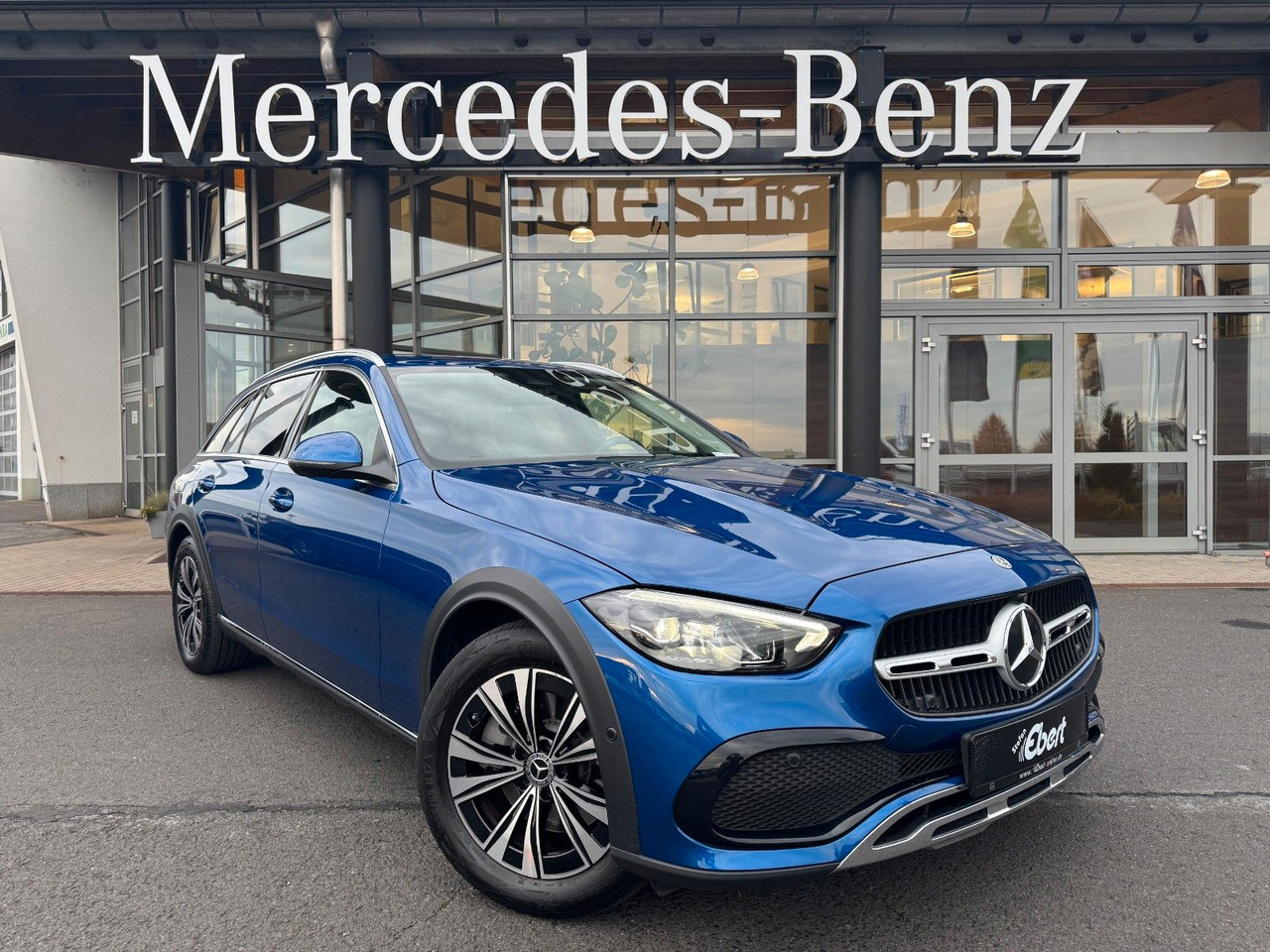Mercedes-Benz C 200 T All Terrain 4M+Ambiente+360+Augmented - Estate car: picture 1 Mercedes-Benz C 200 T All Terrain 4M+Ambiente+360+Augmented - Estate car: picture 1