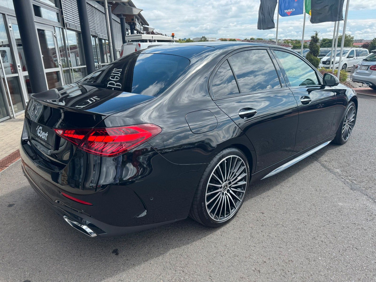Mercedes-Benz C 300 AMG+DistrPlus+360+SportfahrW+Night+19Zoll - Sedan: picture 4 Mercedes-Benz C 300 AMG+DistrPlus+360+SportfahrW+Night+19Zoll - Sedan: picture 4