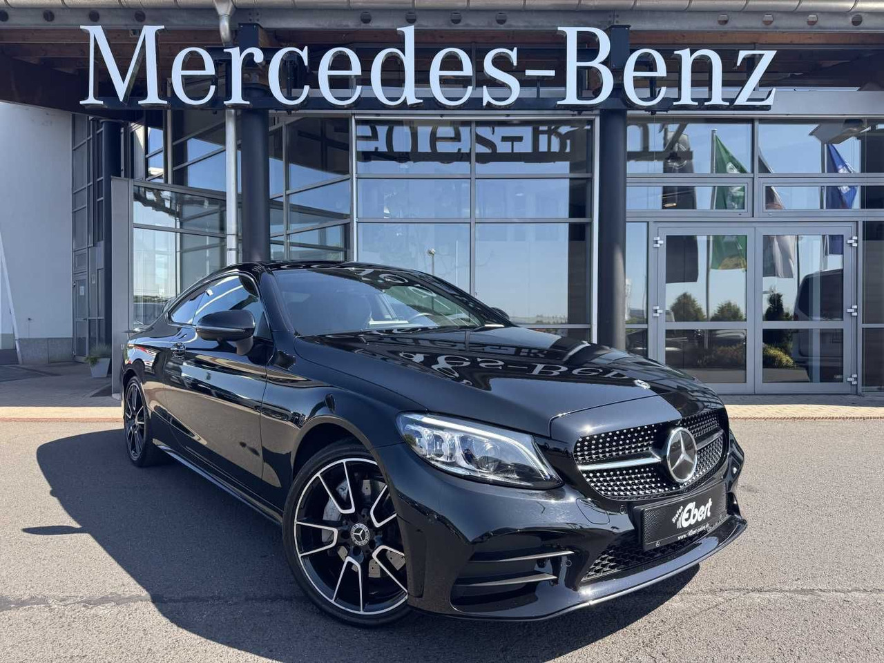Mercedes-Benz C 400 4M AMG Coupe Pano+Burm+Distr+Memory+360 - Car: picture 1 Mercedes-Benz C 400 4M AMG Coupe Pano+Burm+Distr+Memory+360 - Car: picture 1