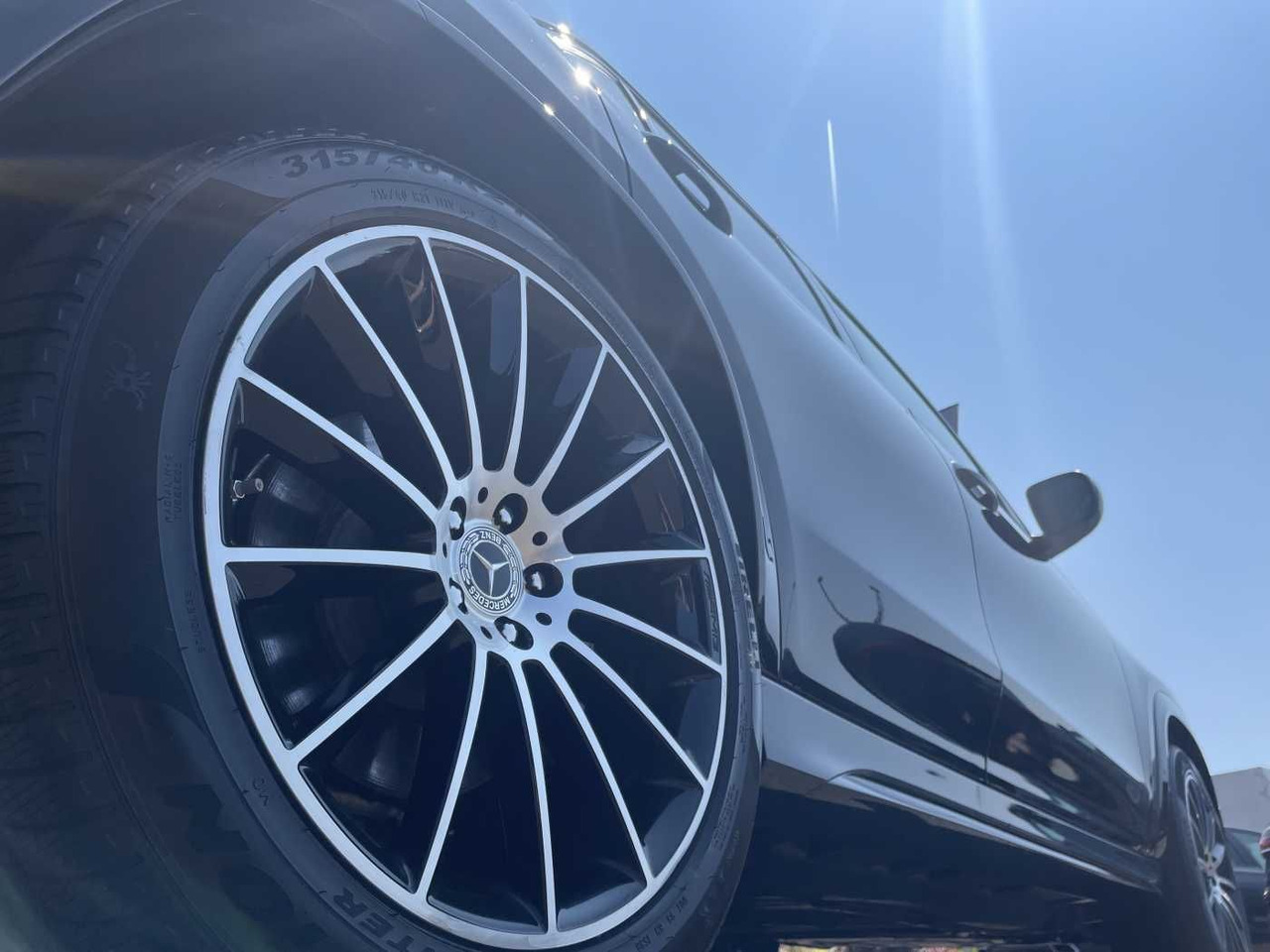 Mercedes-Benz GLE 300 d 4M AMG AHK+Pano+Burm+21' +AirM+Distr - SUV: picture 5 Mercedes-Benz GLE 300 d 4M AMG AHK+Pano+Burm+21' +AirM+Distr - SUV: picture 5