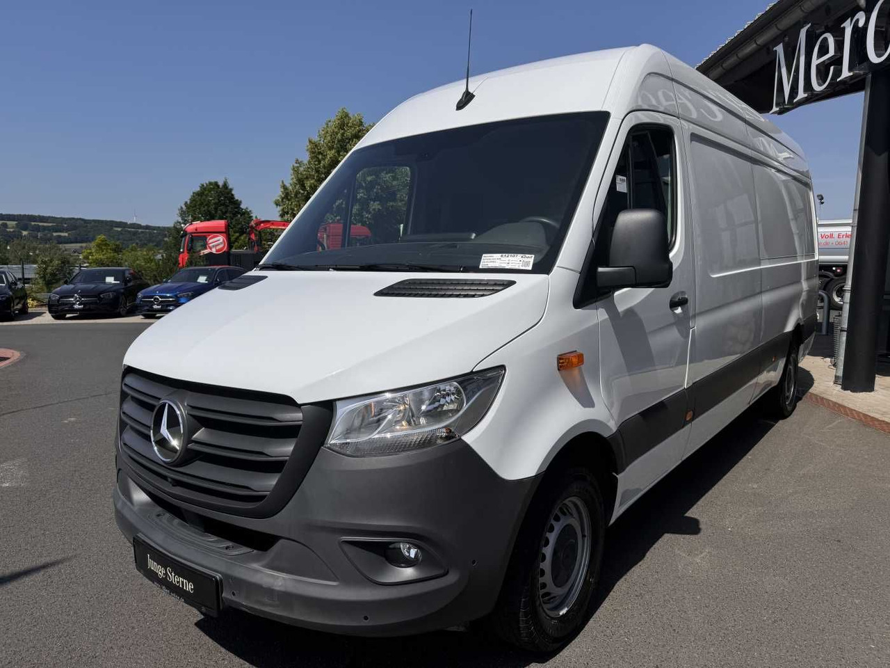 Mercedes-Benz Sprinter 317 CDI 4325 Klima 360 Schwing MBUX SHZ - Panel van: picture 3 Mercedes-Benz Sprinter 317 CDI 4325 Klima 360 Schwing MBUX SHZ - Panel van: picture 3