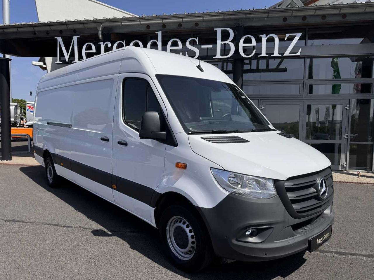 Mercedes-Benz Sprinter 317 CDI 4325 Klima 360 Schwing MBUX SHZ - Panel van: picture 1 Mercedes-Benz Sprinter 317 CDI 4325 Klima 360 Schwing MBUX SHZ - Panel van: picture 1