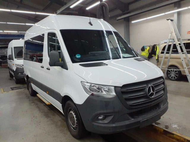 Mercedes-Benz Sprinter 317 CDI Rollstuhl/Behinderten Lift - Minibus, Passenger van: picture 2 Mercedes-Benz Sprinter 317 CDI Rollstuhl/Behinderten Lift - Minibus, Passenger van: picture 2