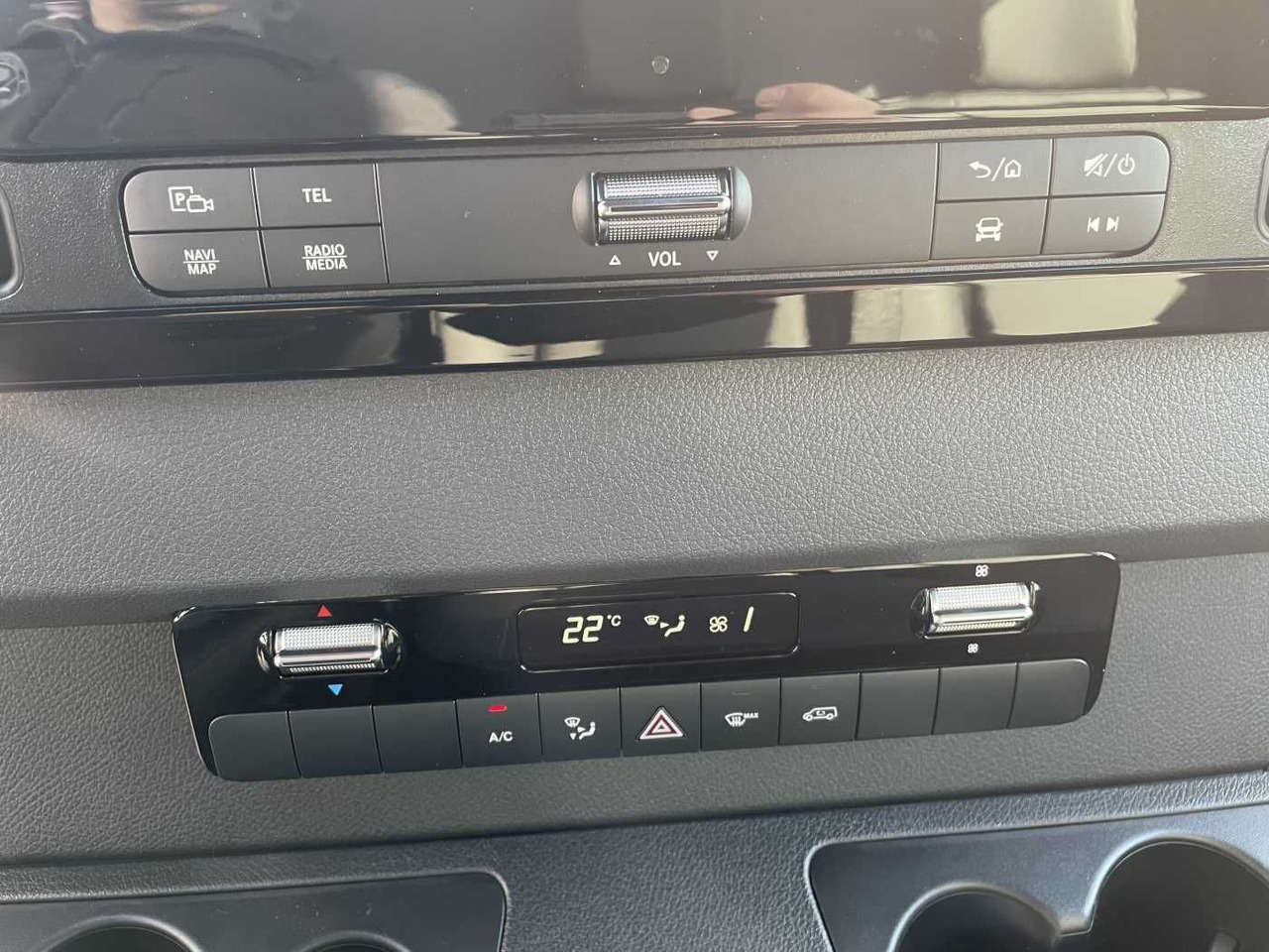 Panel van Mercedes-Benz Sprinter 319 CDI 4x4 Extralang Klima 360 Kamera: picture 15