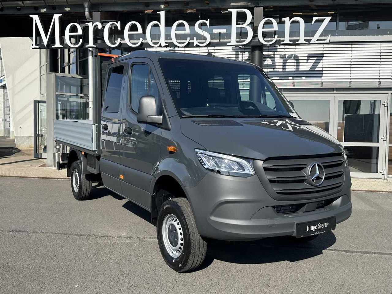 Mercedes-Benz Sprinter 319 CDI DoKa 3665 4x4 Klima AHK LED - Open body delivery van, Combi van: picture 1 Mercedes-Benz Sprinter 319 CDI DoKa 3665 4x4 Klima AHK LED - Open body delivery van, Combi van: picture 1