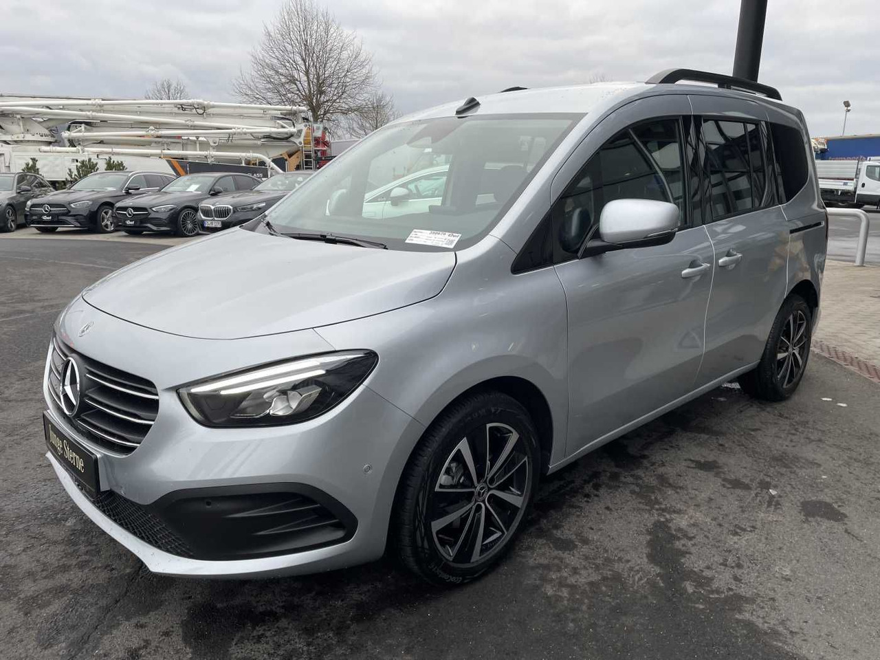Mercedes-Benz T 180 d Progressive Edition Kamera LED MBUX SHZ - Passenger van: picture 2 Mercedes-Benz T 180 d Progressive Edition Kamera LED MBUX SHZ - Passenger van: picture 2