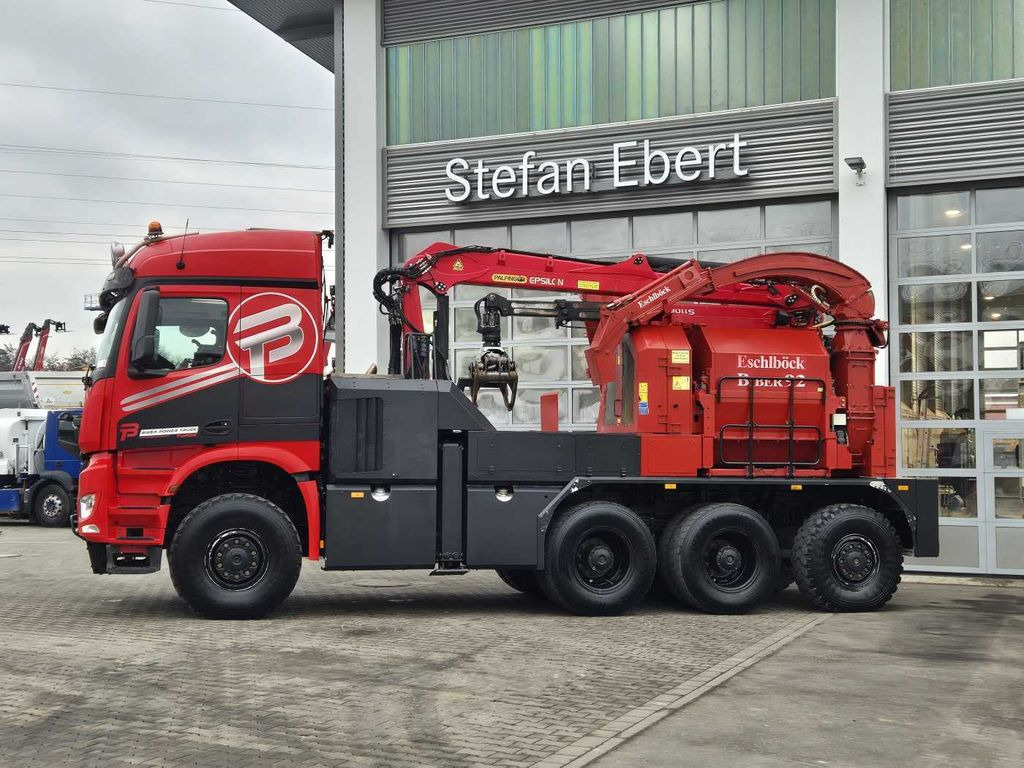 Mercedes-Benz TUROX 8x8 Eschlböck Biber 92 Holzhacker / 1.512h - Timber truck: picture 2 Mercedes-Benz TUROX 8x8 Eschlböck Biber 92 Holzhacker / 1.512h - Timber truck: picture 2