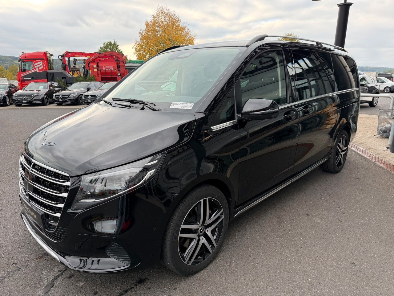 Mercedes-Benz V 300 d 4MATIC EXCLUSIVE Luxus-Sitze AHK2,5to - Estate car: picture 3 Mercedes-Benz V 300 d 4MATIC EXCLUSIVE Luxus-Sitze AHK2,5to - Estate car: picture 3