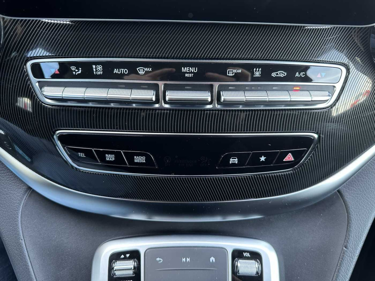 Car Mercedes-Benz V 300 d EDITION 4MATIC DISTRONIC AHK LED Kamera: picture 15