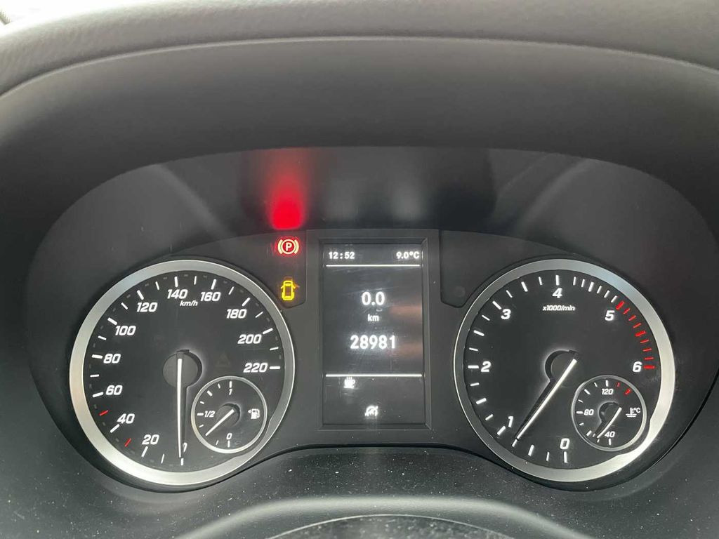Panel van Mercedes-Benz Vito 114 CDI 3200 Klima Kamera AHK Navi Tempomat: picture 14