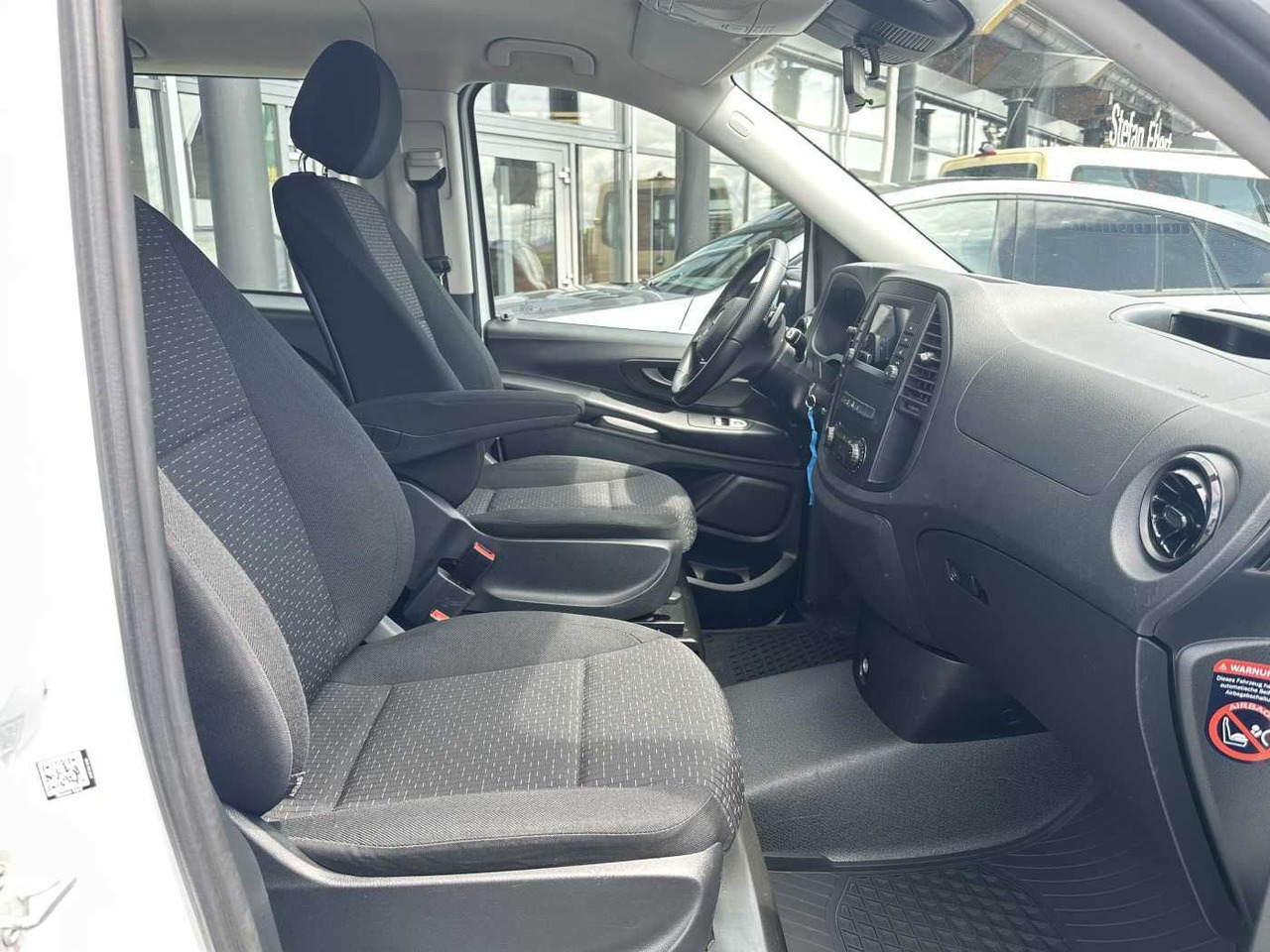 Passenger van Mercedes-Benz Vito 114 CDI Tourer 9G Klima Audio40 Extralang: picture 10
