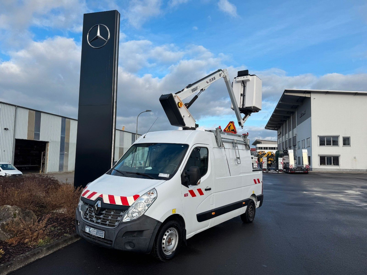 Renault Master 2.3 dCi / VERSALIFT ETL-26, 11,3m - Truck mounted aerial platform: picture 1 Renault Master 2.3 dCi / VERSALIFT ETL-26, 11,3m - Truck mounted aerial platform: picture 1