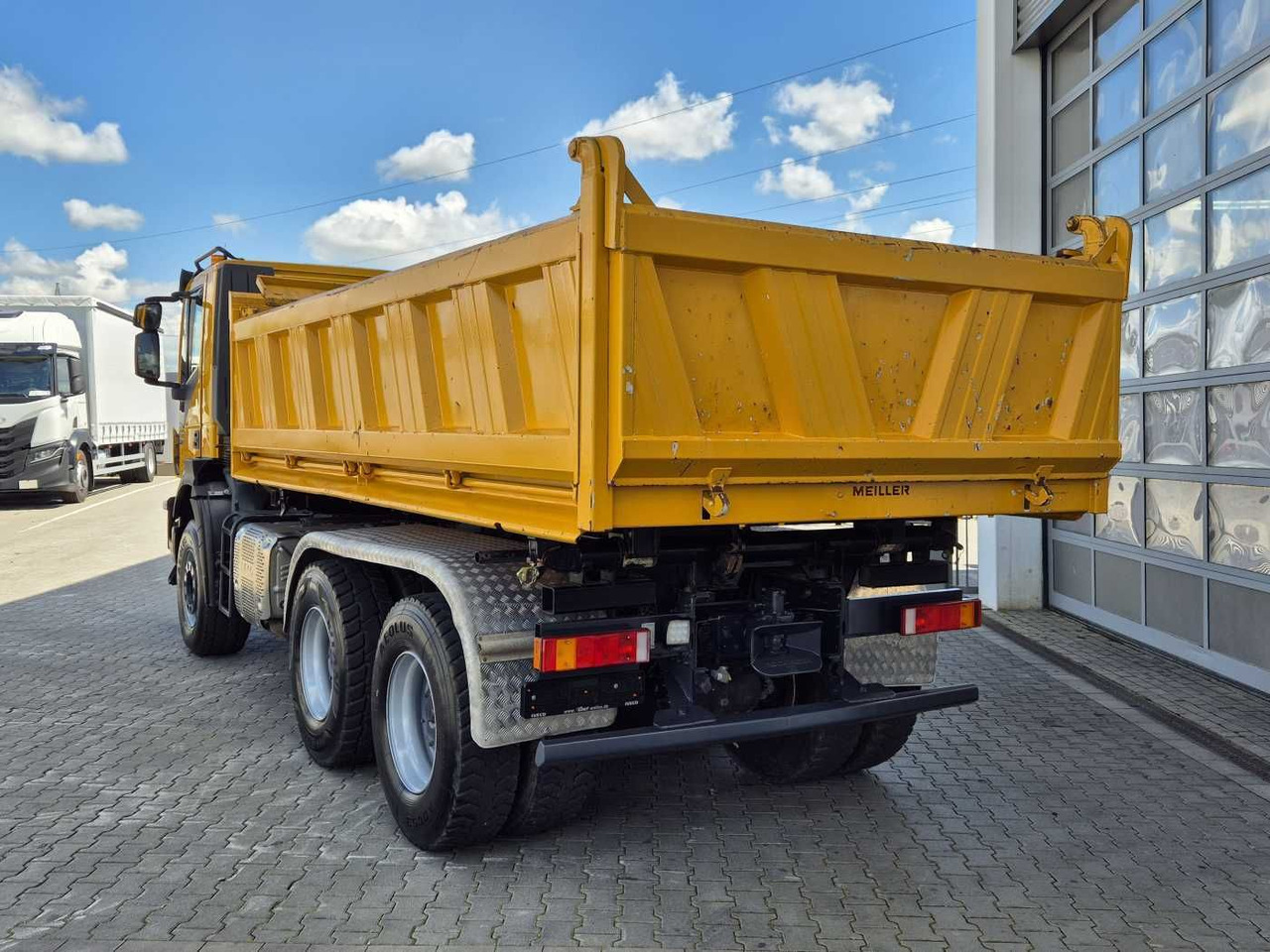 Iveco Trakker AD380T50 6x4 Kipper/SZM Wechselsystem leasing Iveco Trakker AD380T50 6x4 Kipper/SZM Wechselsystem: picture 6