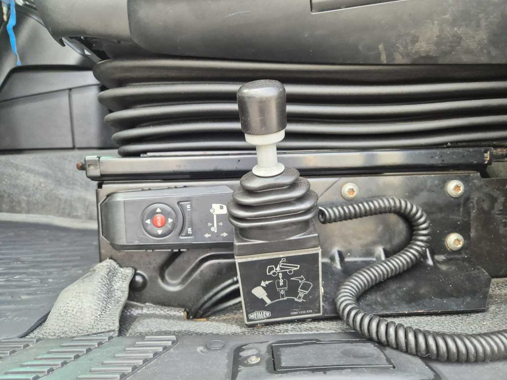 Tractor unit Mercedes-Benz Arocs 1845 LS 4x4 HAD Retarder Hydraulik Navi: picture 10