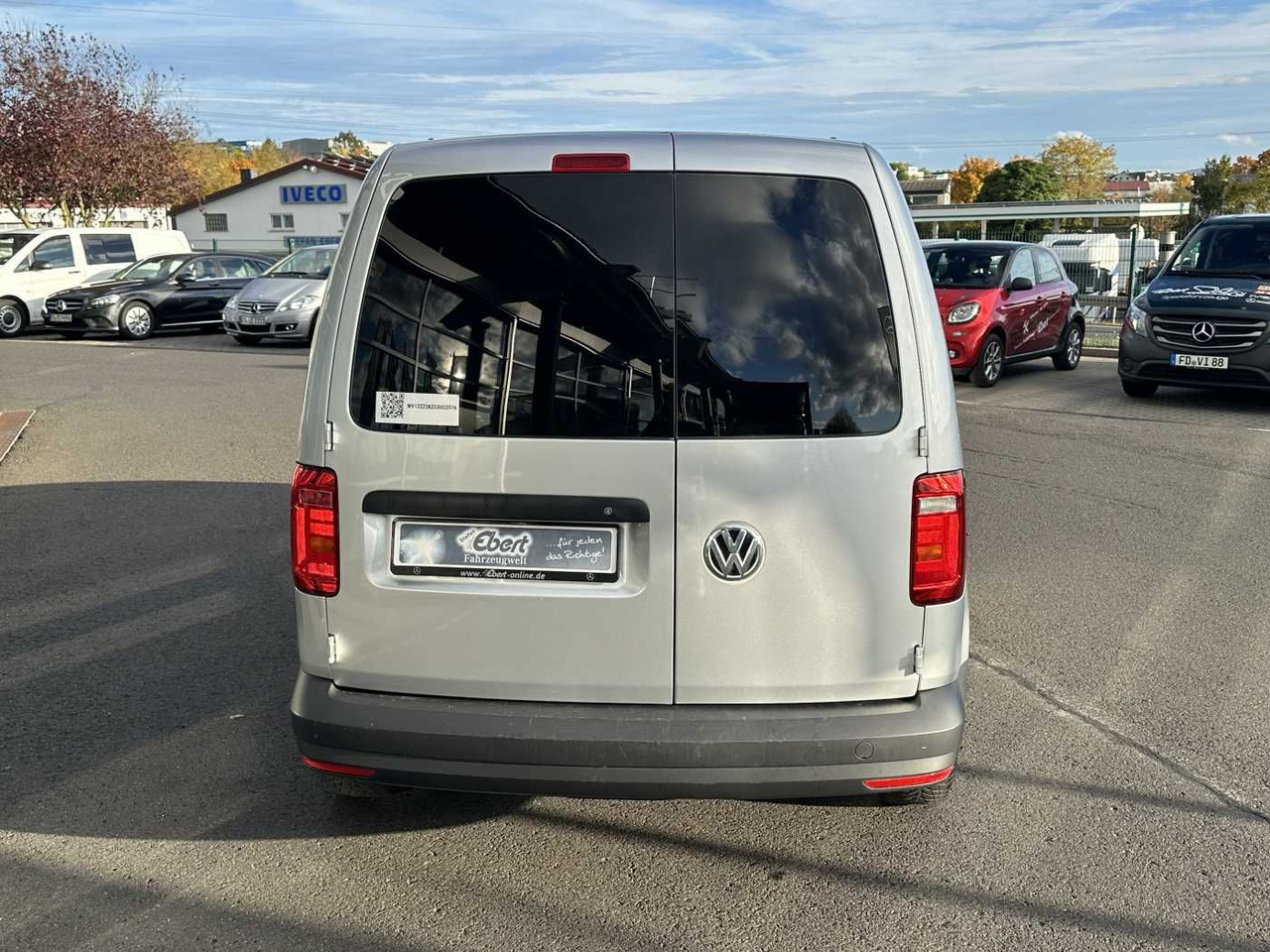 Volkswagen Caddy 1.6 TDI Klima Navi 8Räder Trennwand klappb - Small van: picture 5 Volkswagen Caddy 1.6 TDI Klima Navi 8Räder Trennwand klappb - Small van: picture 5