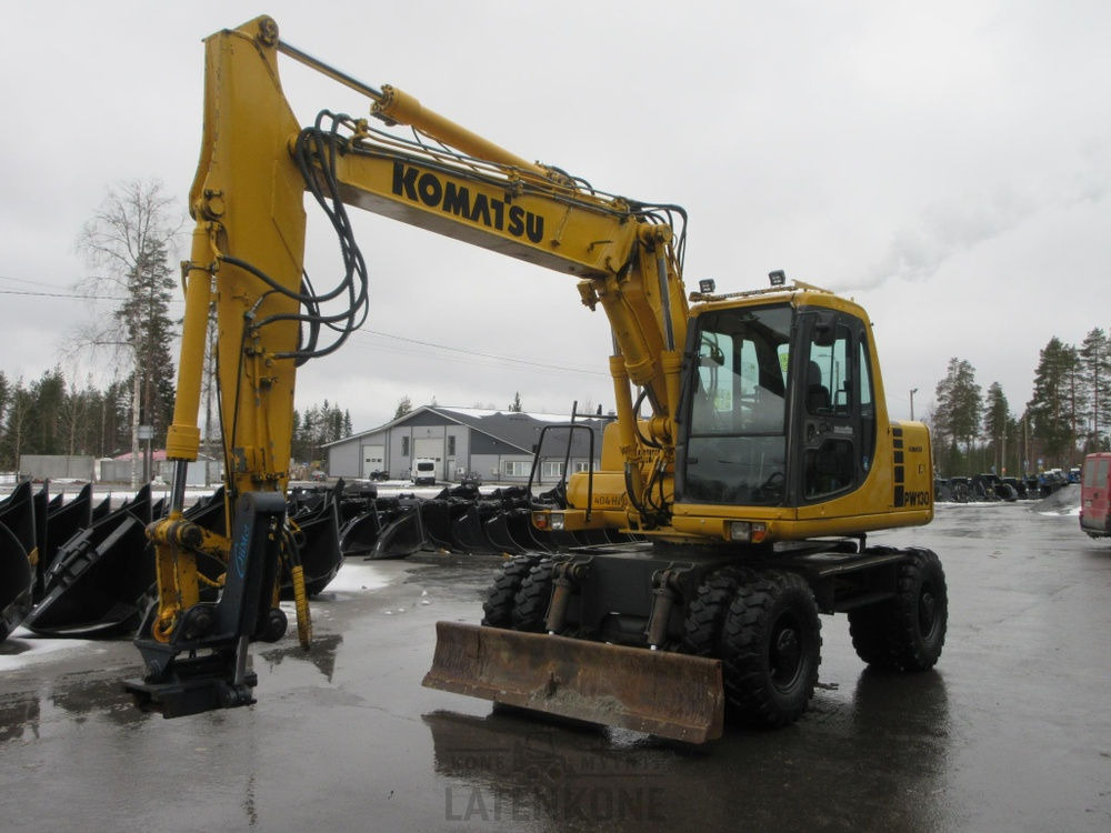 Komatsu PW130-6 Pyöräalustainen kaivinkone - Wheel excavator: picture 4 Komatsu PW130-6 Pyöräalustainen kaivinkone - Wheel excavator: picture 4