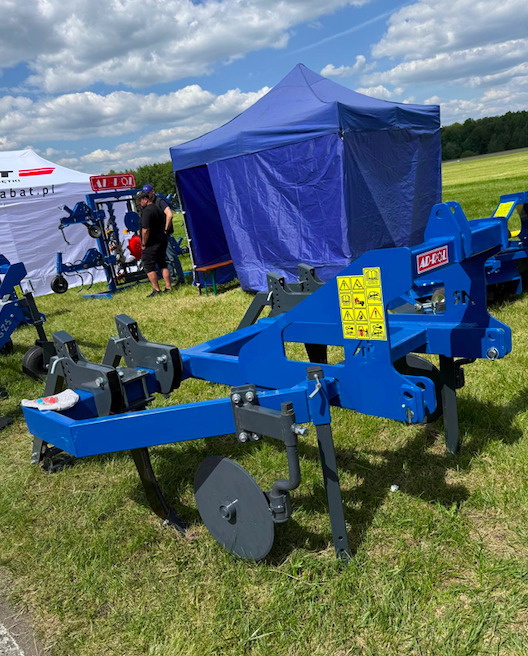 Ad-Rol Subsoiler 2-tine - Subsoiler: picture 2 Ad-Rol Subsoiler 2-tine - Subsoiler: picture 2