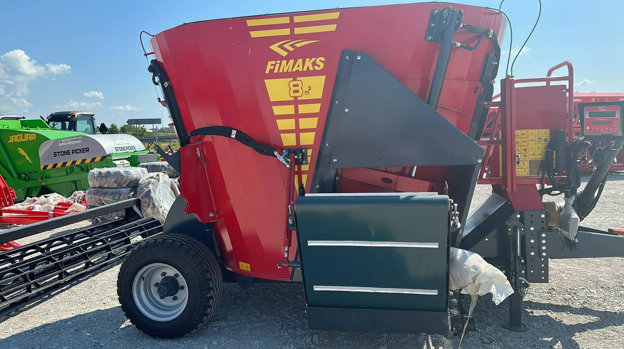 Fimaks vertical feeder mixer FMV8L, 8 m3 - Forage mixer wagon: picture 2 Fimaks vertical feeder mixer FMV8L, 8 m3 - Forage mixer wagon: picture 2
