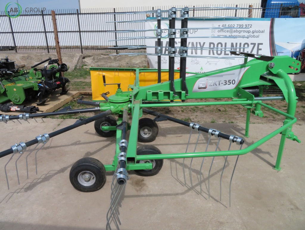Inter-Tech rotary rake ZKT-350, 3.5 m - Tedder/ Rake: picture 2 Inter-Tech rotary rake ZKT-350, 3.5 m - Tedder/ Rake: picture 2