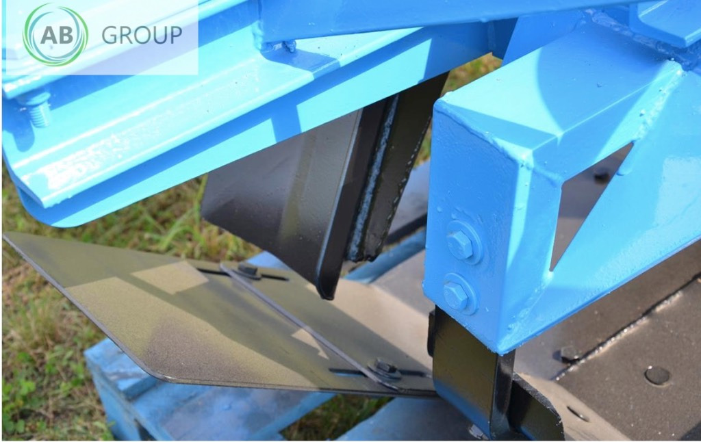 Zamet ridger of piles and mounds P427 - Post-harvest equipment: picture 5 Zamet ridger of piles and mounds P427 - Post-harvest equipment: picture 5