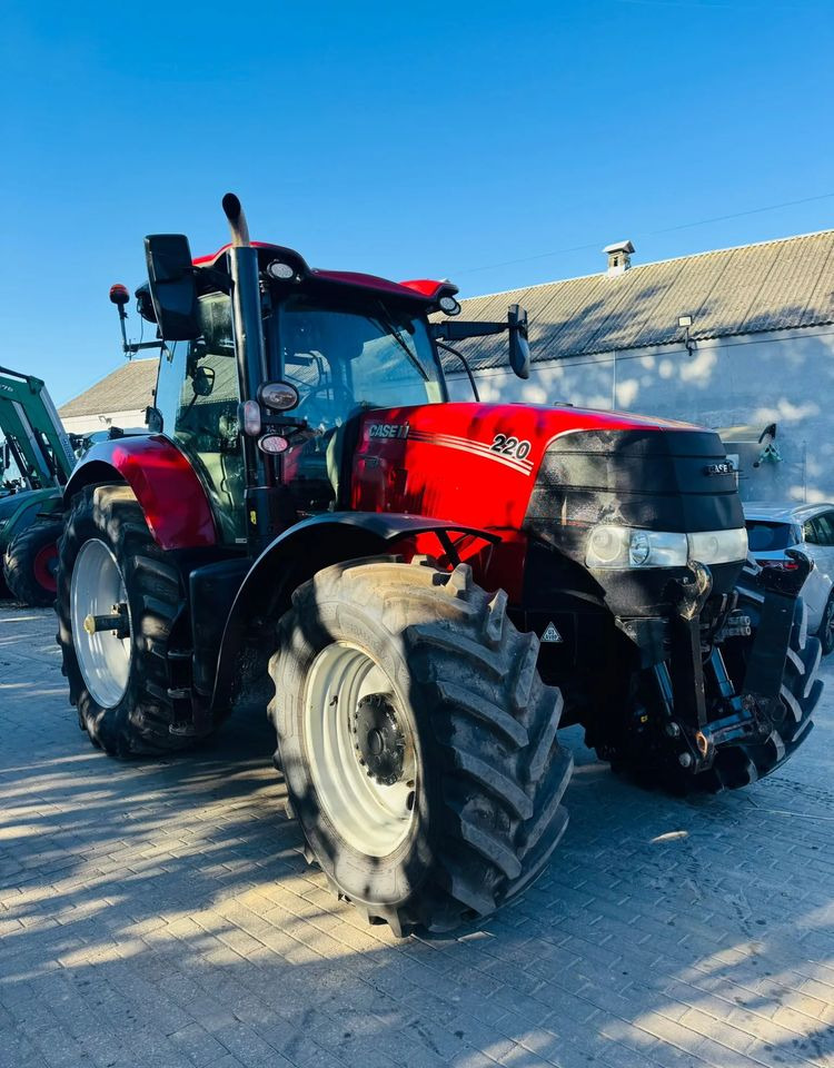 Case IH Puma 220 Multicontroller - Farm tractor: picture 4 Case IH Puma 220 Multicontroller - Farm tractor: picture 4