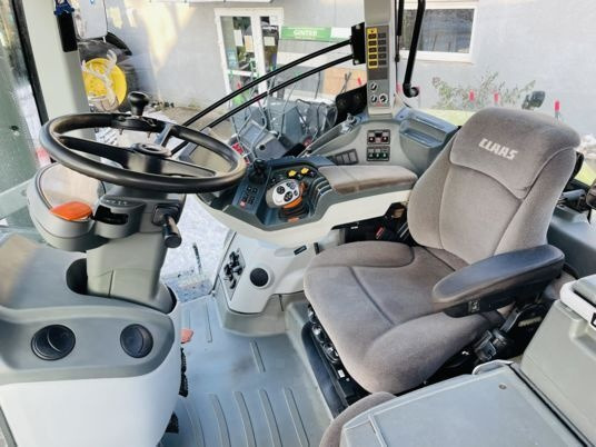 Claas AXION 830 CEBIS - Farm tractor: picture 3 Claas AXION 830 CEBIS - Farm tractor: picture 3