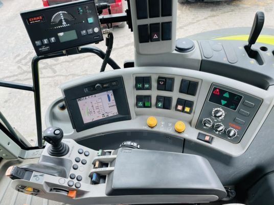 Claas AXION 840 CEBIS - Farm tractor: picture 2 Claas AXION 840 CEBIS - Farm tractor: picture 2