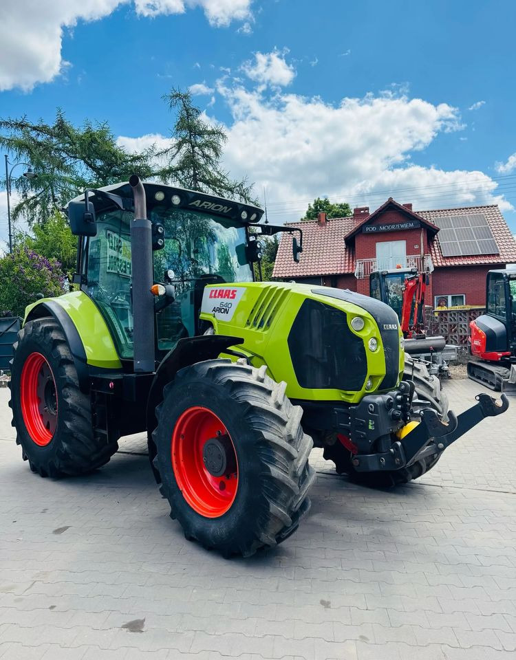 Claas Arion 640 CEBIS - Farm tractor: picture 4 Claas Arion 640 CEBIS - Farm tractor: picture 4